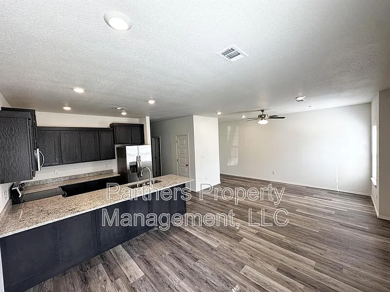 779 S Amarillo Ave #1 — Photo 3