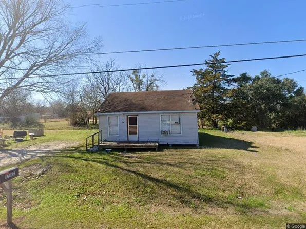 1702 Carver St, Navasota, TX 77868