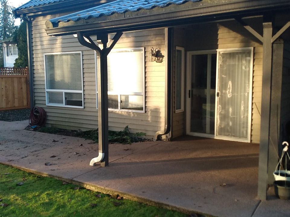 2nd image of 433 S Lewis St Unit B