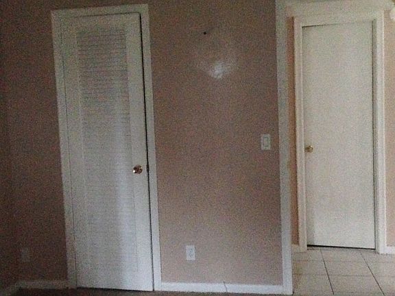 4th image of 93 Kent St #F