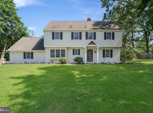 821 Sandy Ridge Rd, Doylestown, PA 18901