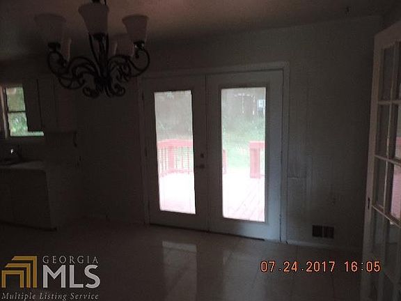 4th image of 1036 Pinecrest Dr