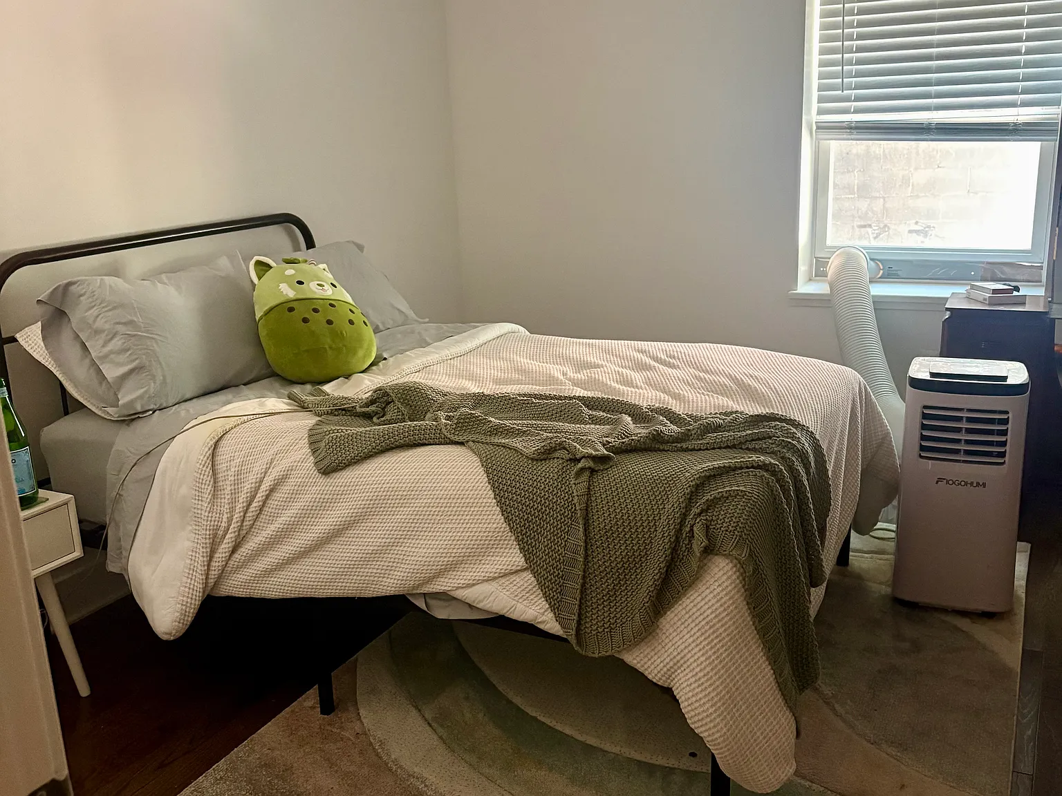 1 bed, $1,300 — Photo 3