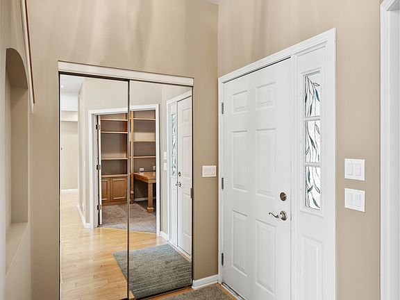 3rd image of 101 Fairway Dr #101