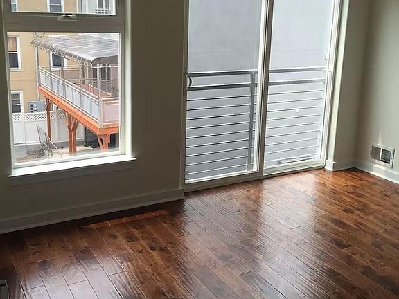 3rd image of 622 N 11th St #B