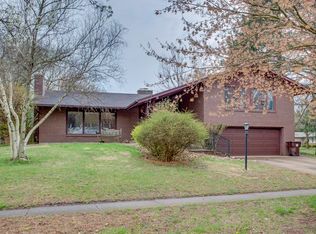 1103 Harrington Dr, Champaign, IL