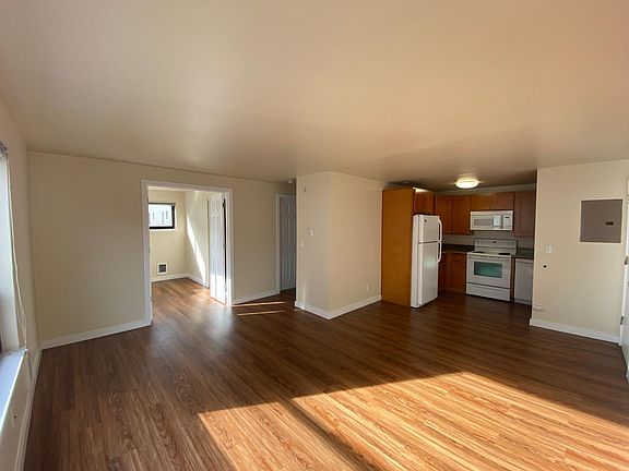 2nd image of 515 E Denny Way APT 405