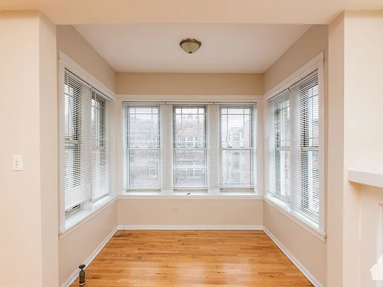 7505 N Greenview Ave #1 — Photo 13