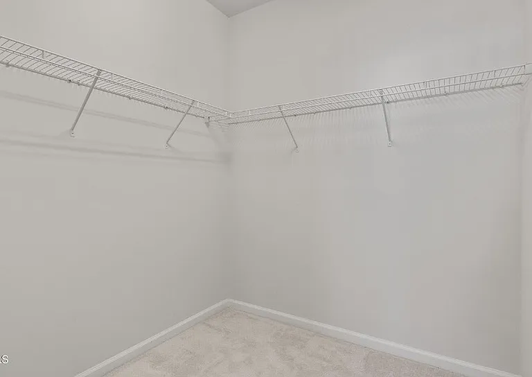 6102 Beale Loop — Photo 8