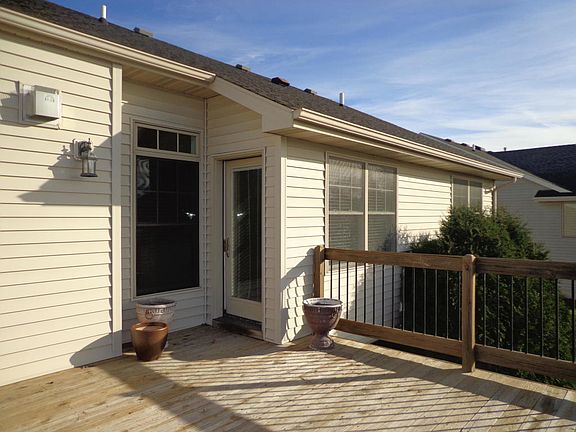 5th image of 2420 Yorkshire Cir
