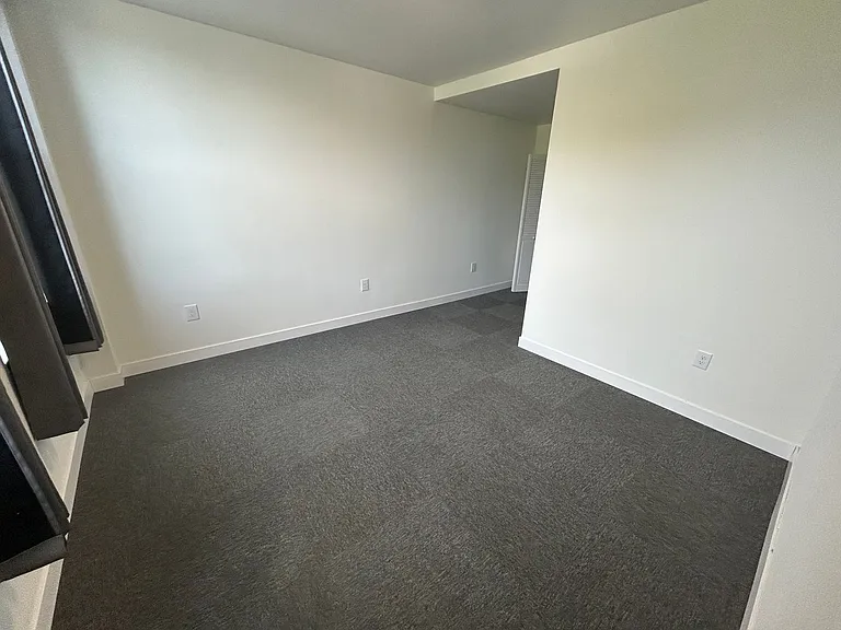703 N Park 704 Tarn — Photo 55