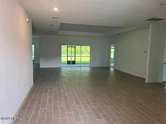 3rd image of 85712 Stonehurst Pkwy