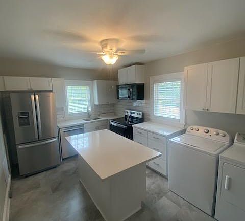 2nd image of 1508 E 4th St