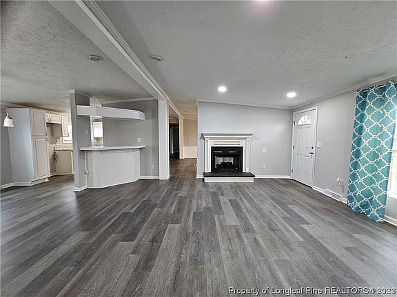 5th image of 220 Jordan Dr