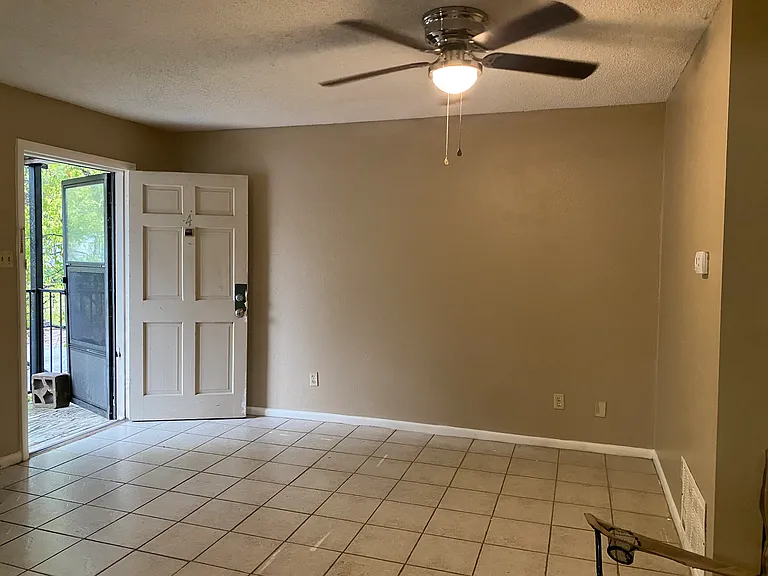 503 N Pine St #6 — Photo 7