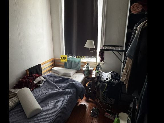 4th image of 79 Summer St #2