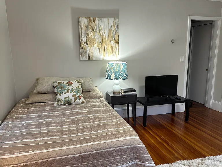 52 Bonair St #1A — Photo 22
