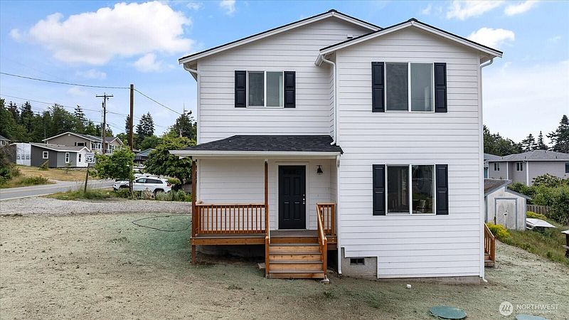 2nd image of 1240 Admirals Drive
