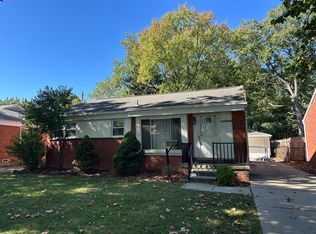 8981 Leverne, Redford, MI 48239