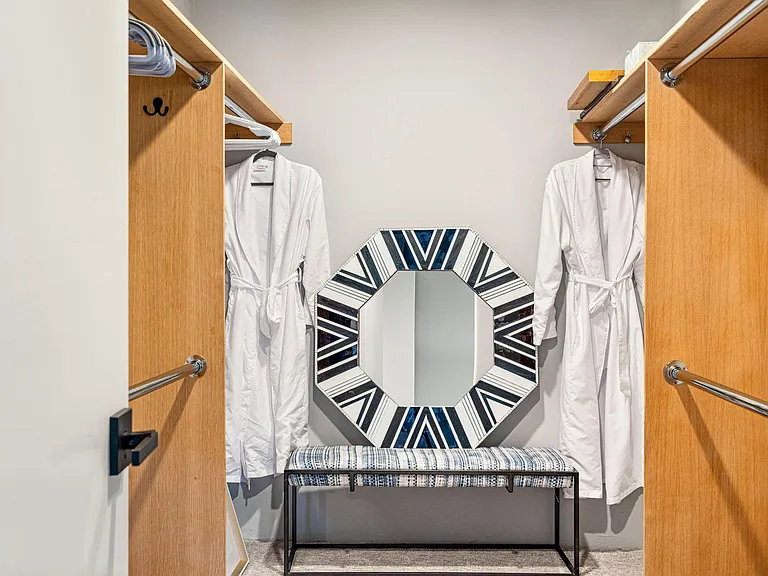 walk-in closet