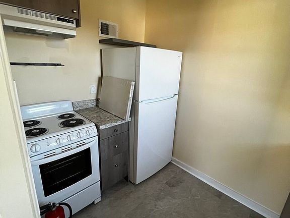 4th image of 131 Whitehills Dr #3
