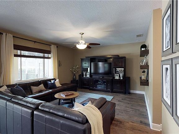 4th image of 2603 Black Lake Blvd