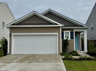 611 Airlie Vista Ln, Surf City, NC 28445