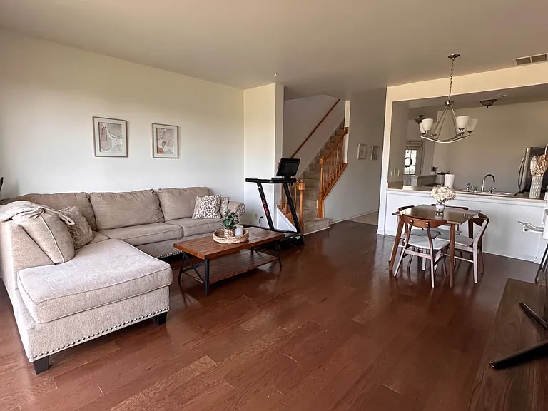 153 Polaris Dr — Photo 2