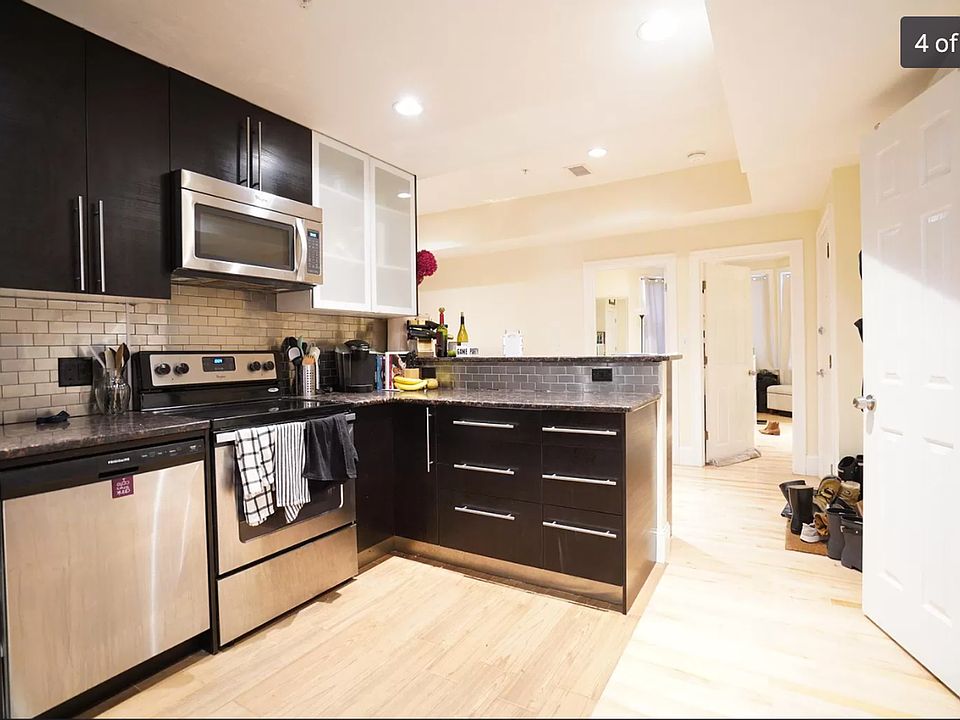 1st image of 1203 Beacon St APT 2