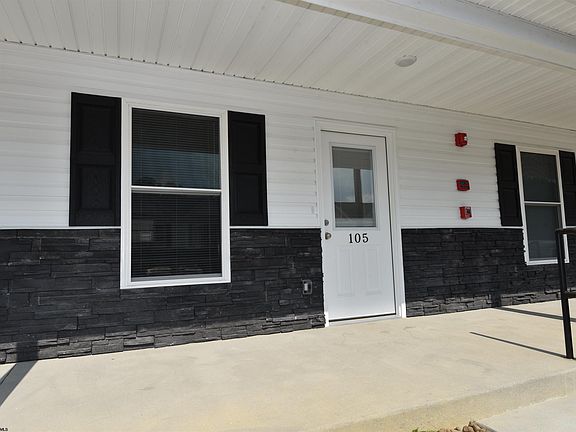 5th image of 41 Greentree Dr #104-105
