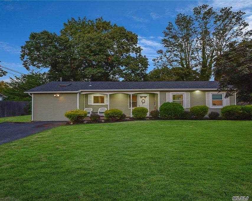 1st image of 43 Brookhaven Dr