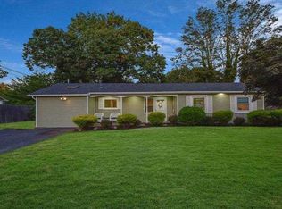 43 Brookhaven Dr, Rocky Point, NY 11778