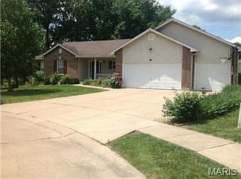 1st image of 1100 Pinewood Dr