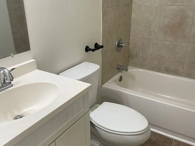 1405 Bethlehem Ln — Photo 8