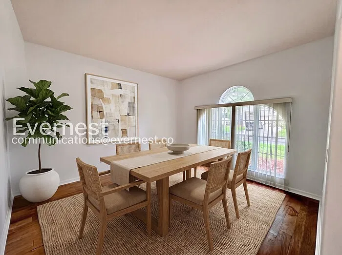 3 bed, 2.0 bath, 1900 sqft, $2,395 — Photo 4