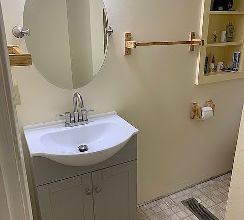 New Bathroom Vanity