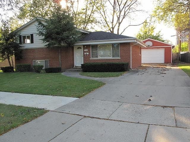 1st image of 110 S Reuter Dr