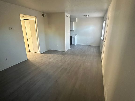 3rd image of 1225 Menaul Blvd NW Unit B