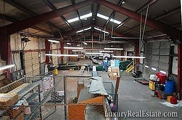 2nd image of 20 Reata Rd