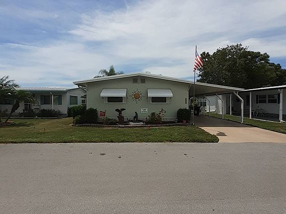 2nd image of 5715 Clubhouse Dr #299