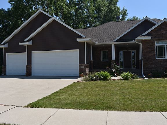 3rd image of 105 Oak Marsh Dr