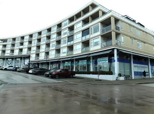 19228 64th Ave #504, Surrey, BC