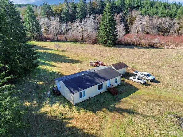 13381 W Cloquallum Road, Elma, WA 98541