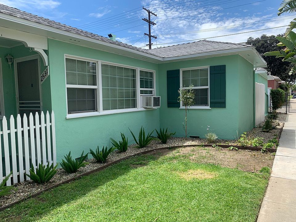 1st image of 2527 N Lincoln St #2531