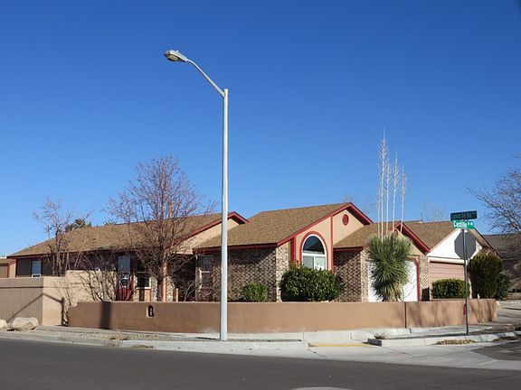 3rd image of 1994 Castillo Dr SW