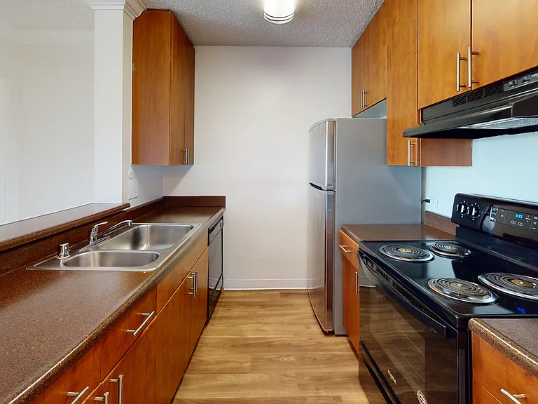 Eight 80 Newport Beach — Photo 229