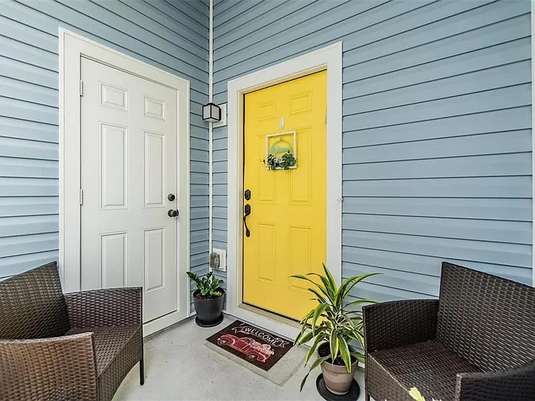 1265 Jade Pl — Photo 2