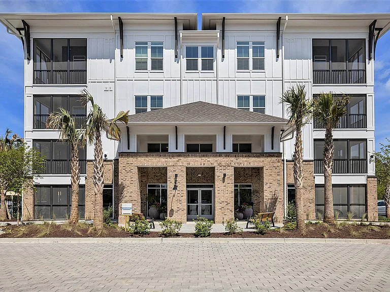 Satori West Ashley — Photo 2