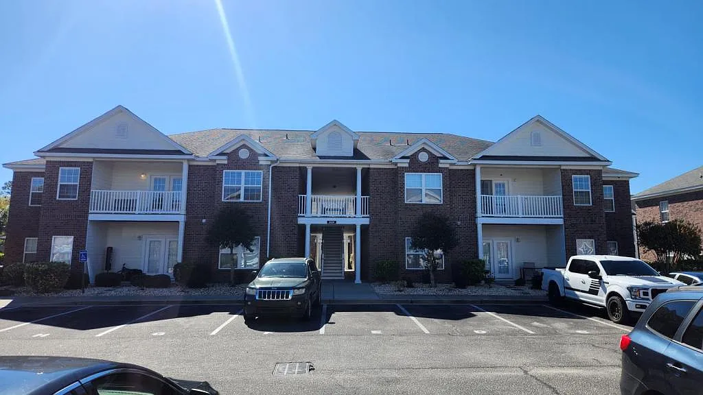 Building Photo - 2029 Silvercrest Dr #F