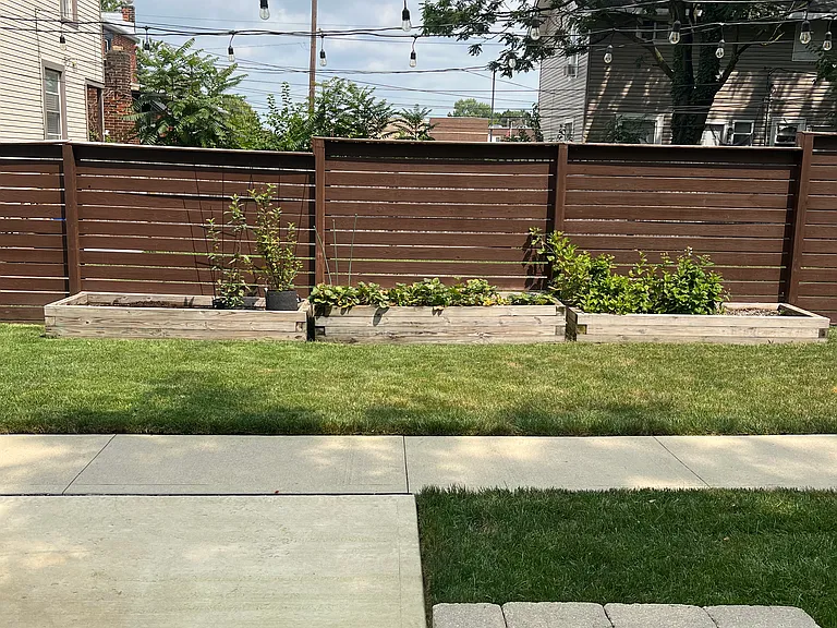 800 Heyl Ave — Photo 33